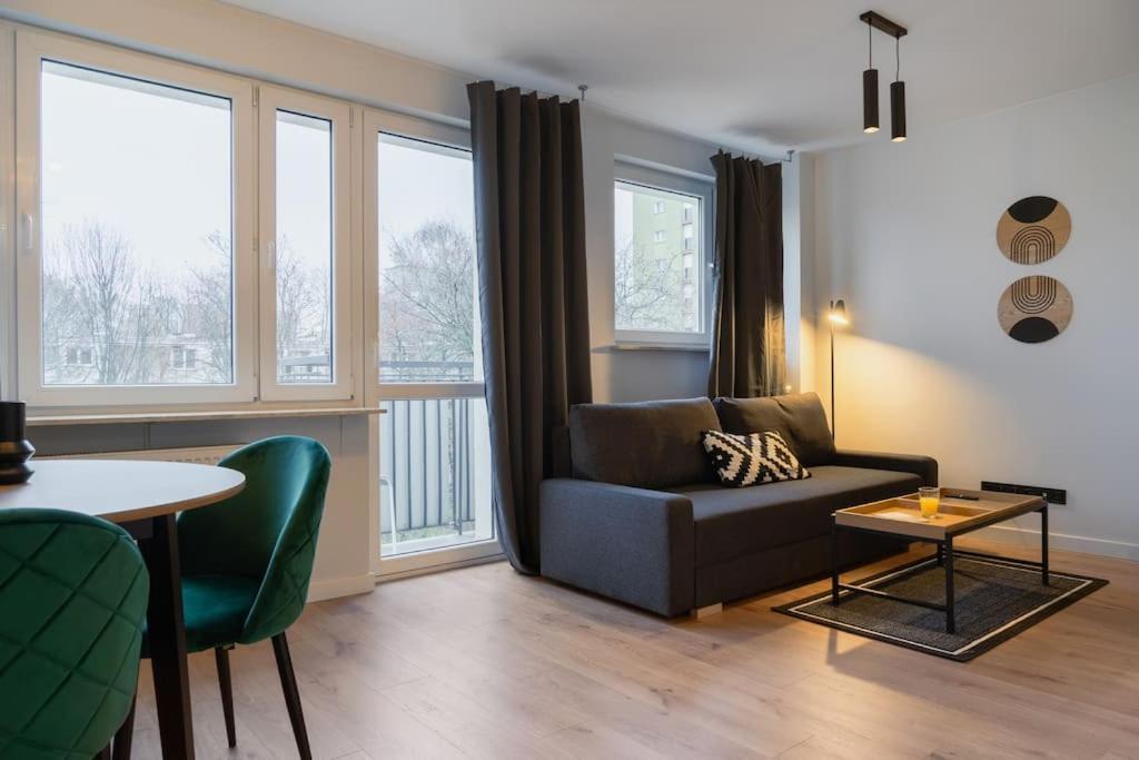 Warsaw Concierge Niska Apartment Bagian luar foto
