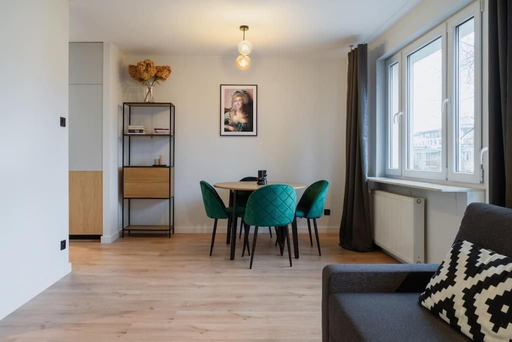 Warsaw Concierge Niska Apartment Bagian luar foto